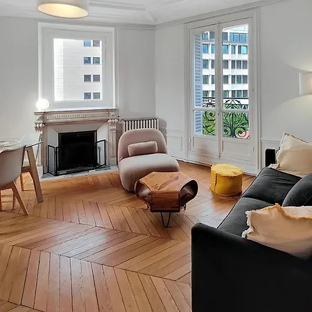 Amazing Refurbished Flat In V