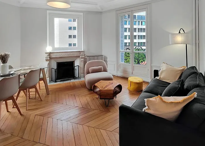 Amazing Refurbished Flat In V